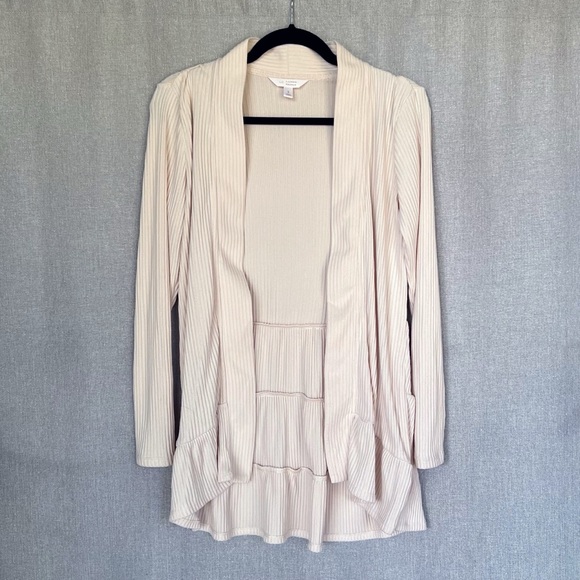 NWOT LC Lauren Conrad Ribbed Cream Ruffled Cardigan Size S - Picture 1 of 4